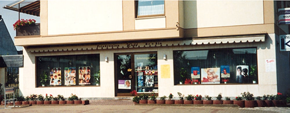 Der heutige Salon in der Freiherr-vom-Stein-Straße 1