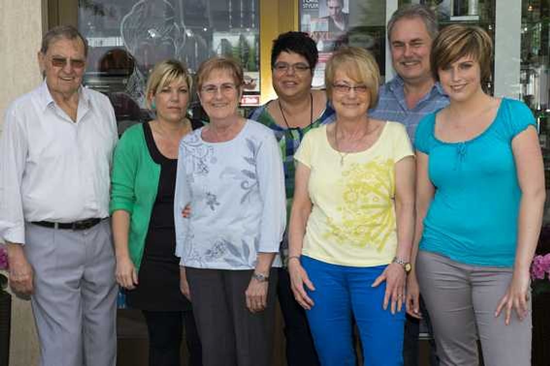 Das gesamte Team des Frisörsalons Er + Sie